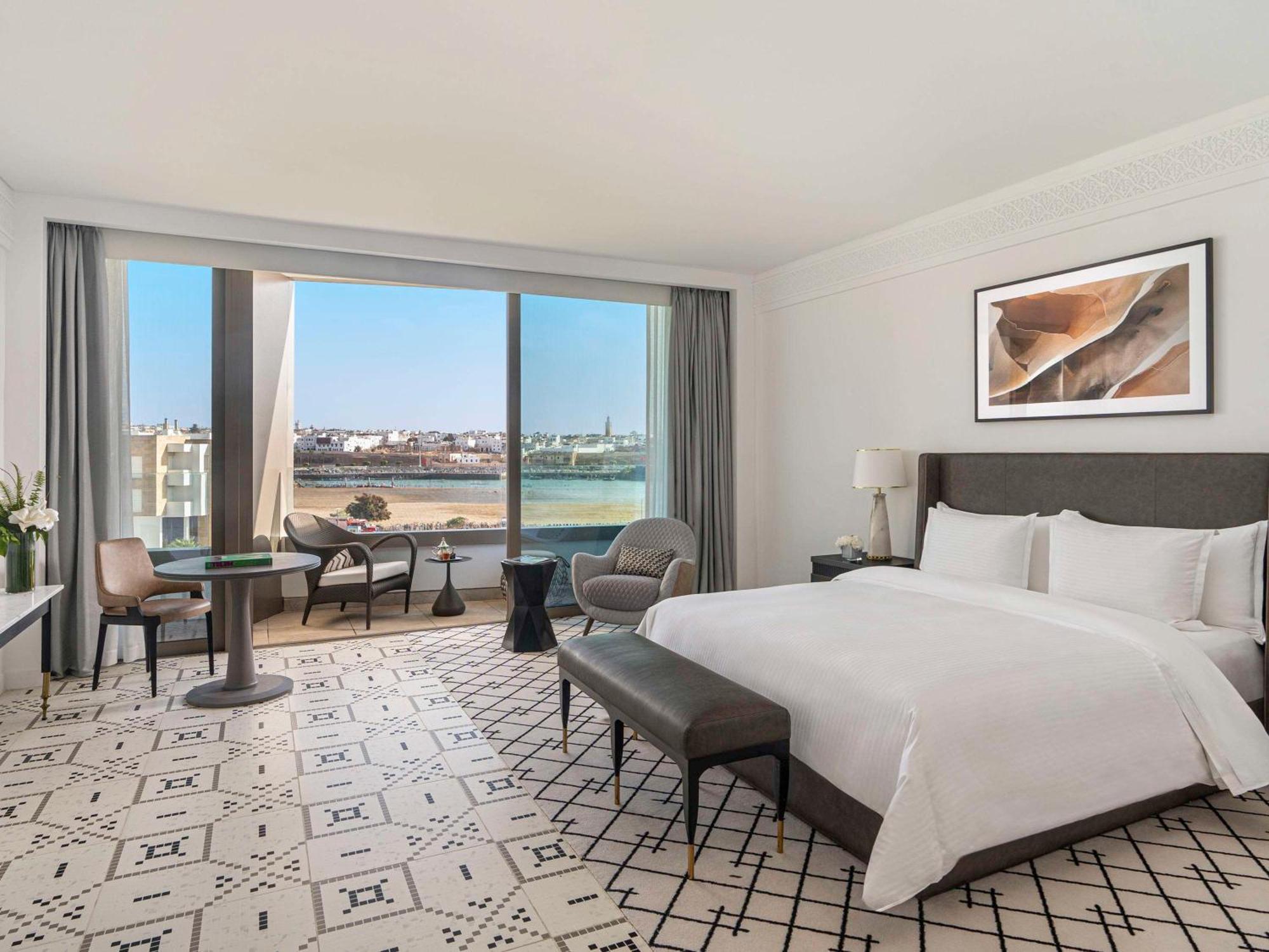Fairmont La Marina Sale And Residences 5*