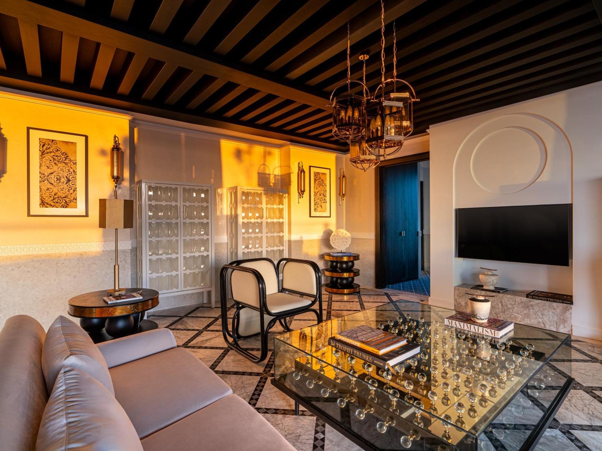 Hotel Fairmont La Marina Sale And Residences