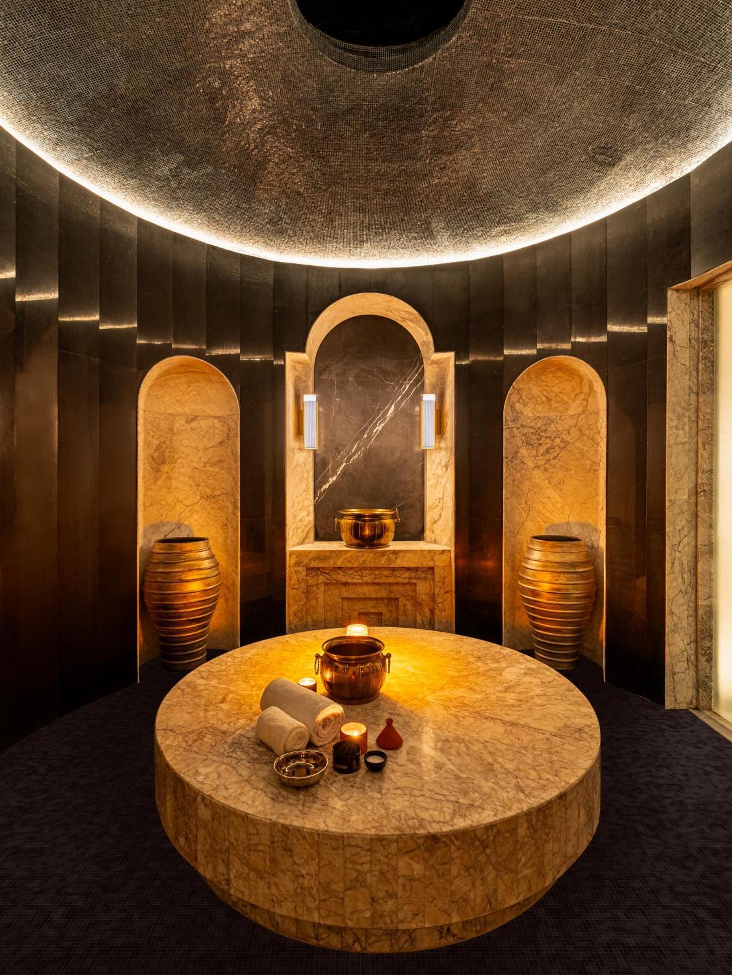 Fairmont La Marina Sale And Residences Hotel